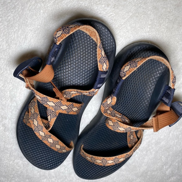 EUC Tan Geometric Diamond Pattern Chaco Women’s Sandals - Picture 2 of 8